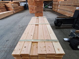 Ca. 75x Douglas Zweeds Rabat, 21x190mm, lengte 400cm